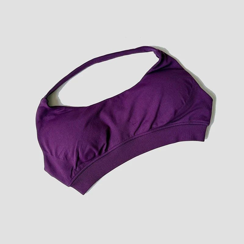 Sutiã esportivo sem costura com alças halter, top cropped sexy com bojo nas costas para yoga e academia.