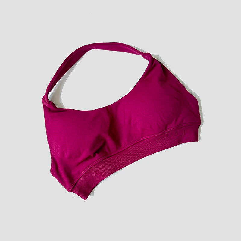 Sutiã esportivo sem costura com alças halter, top cropped sexy com bojo nas costas para yoga e academia.