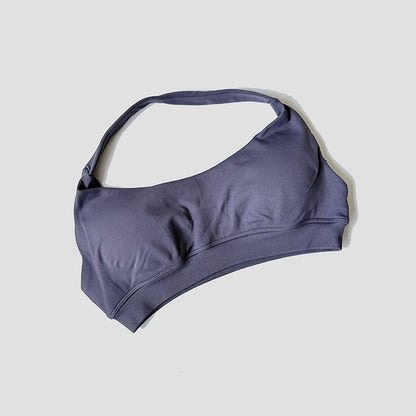 Sutiã esportivo sem costura com alças halter, top cropped sexy com bojo nas costas para yoga e academia.