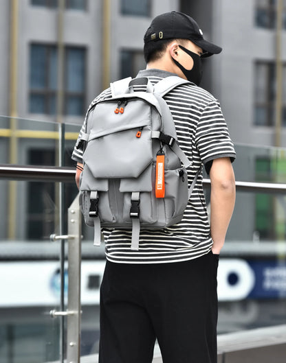 Mochila masculina de luxo, de alta qualidade, com grande capacidade e material impermeável. Ideal para viagens, estudos e treinos. Design moderno, confortável e resistente, perfeita para o dia a dia.