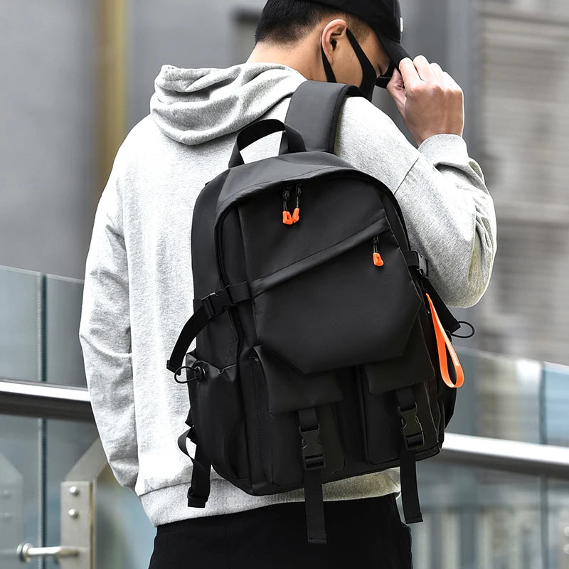 Mochila masculina de luxo, de alta qualidade, com grande capacidade e material impermeável. Ideal para viagens, estudos e treinos. Design moderno, confortável e resistente, perfeita para o dia a dia.
