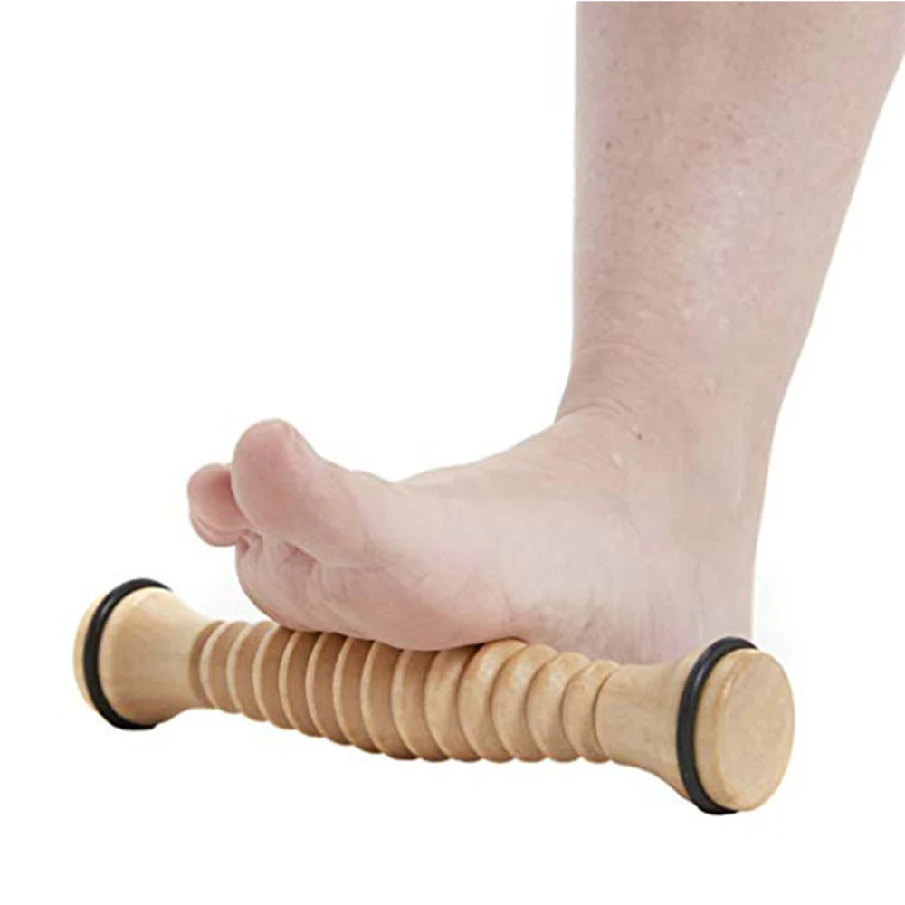 Massageador de madeira para corpo, costas e pés, ideal para aliviar a fascite plantar, promover alívio do estresse e relaxamento.
